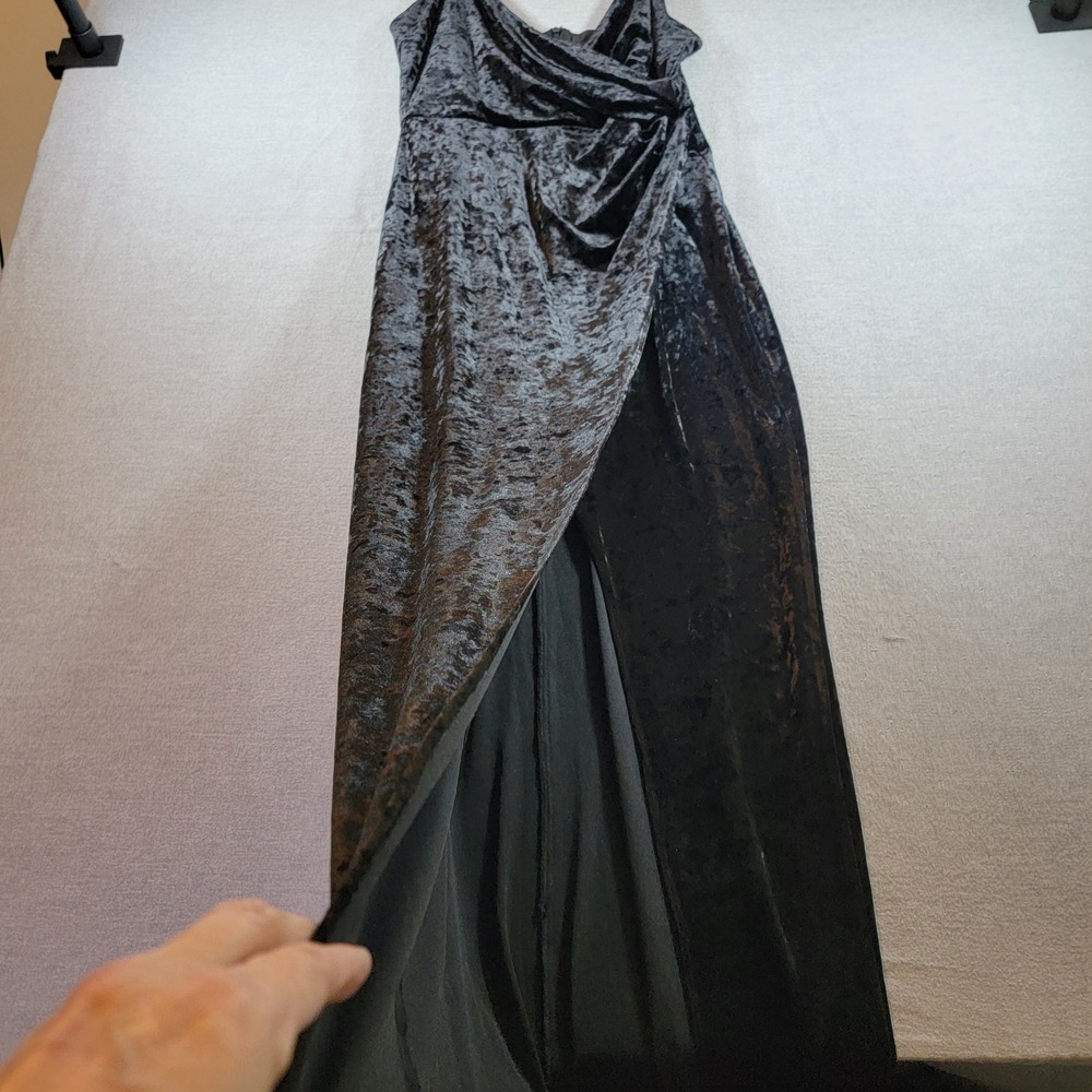 STYLESTALKER Maxi Dress Womens Size M Black Excellent Crushed Velvet High Slit